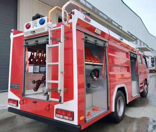 國六東風(fēng)D7型水罐消防車|國六5噸水罐消防車價(jià)格